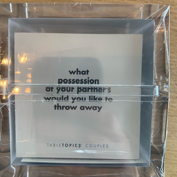 Ultra Pro Table Topics Card‎ Game Couples Version NEW - Picture 3 of 4